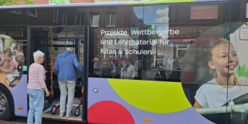 Lernbus des HVV machte in Geesthacht Station