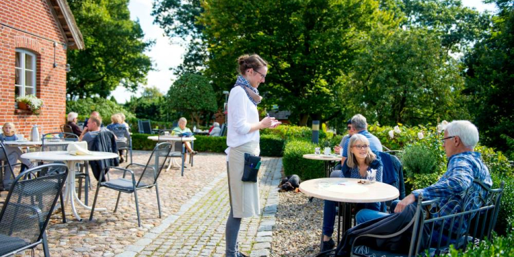 Priesterkate: Café öffnet im September