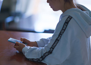 Neues Projekt „LAND-GRAZIEN Girls“ unterstützt Mädchen bei Gewalt in jungen Beziehungen