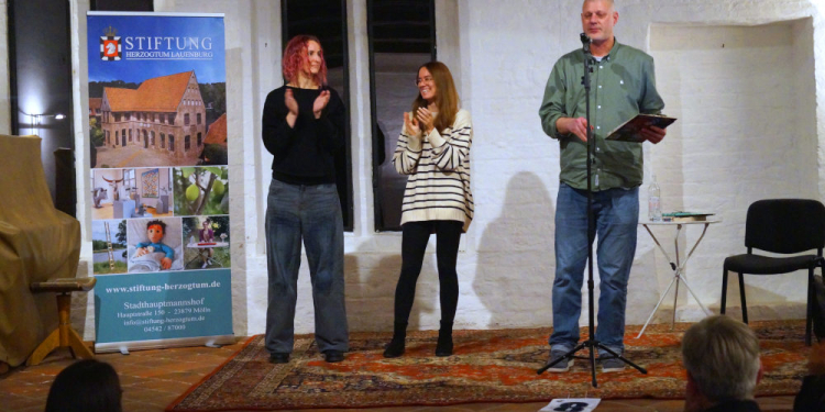 Gemüse und Hormone – Poetry bringt einiges zu Tage