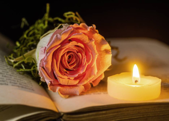 Gedenkveranstaltung zum 33. Jahrestag der Brandanschläge von 1992 in Mölln