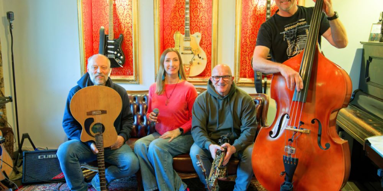 Weihnachtliche Stimmung mit Moor4Fun im AMEOS Senioren Wohnsitz Ratzeburg