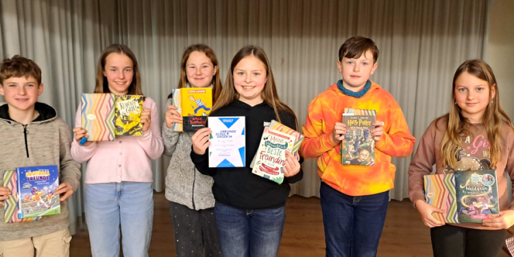 Hannah Riedel gewinnt den Vorlesewettbewerb der Gemeinschaftsschule Sandesneben