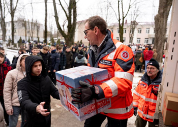 Mit Paketen ein Zeichen der Solidarität setzen