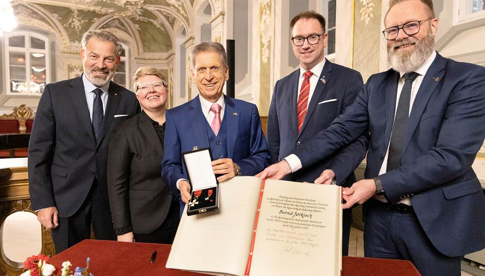 Finnland zeichnet ‚Glücksfall‘ Konsul Bernd Jorkisch mit Orden aus