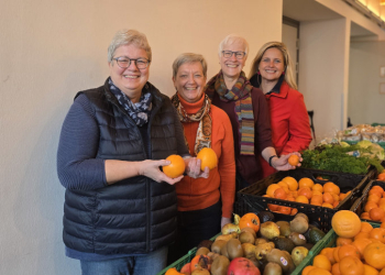 ACT 47 Mölln spendet Erlös aus Herbstmarkt Segrahn an die Möllner Tafel