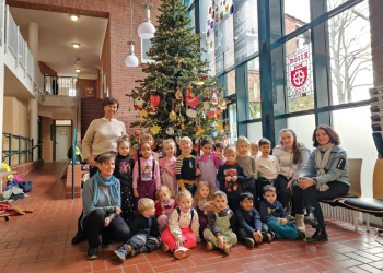 Kita-Kinder zaubern Weihnachtszauber ins Stadthaus