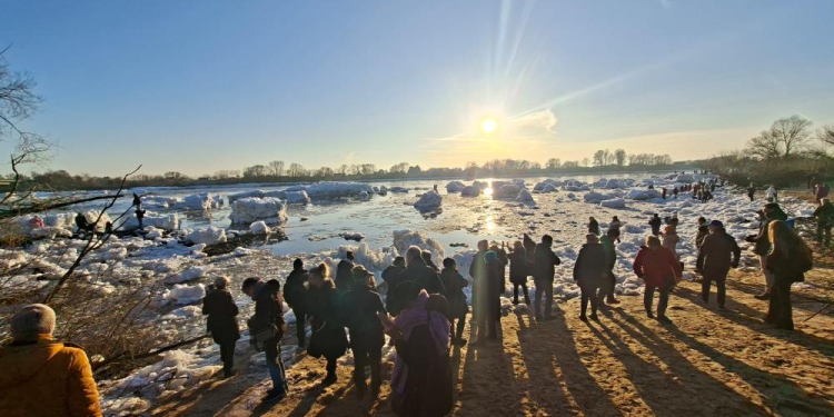 Eisberge in Geesthacht – Stadtverwaltung appelliert