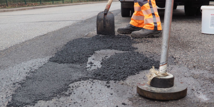 Schlaglöcher: Folgen der Witterung werden sichtbar