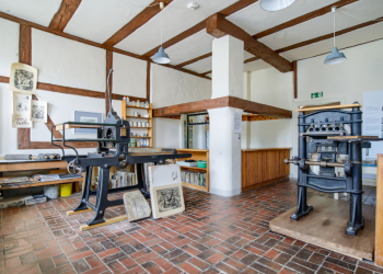 50er-Jahre-Flair & Kunst: Kreismuseen laden zu monatlichen Führungen ein