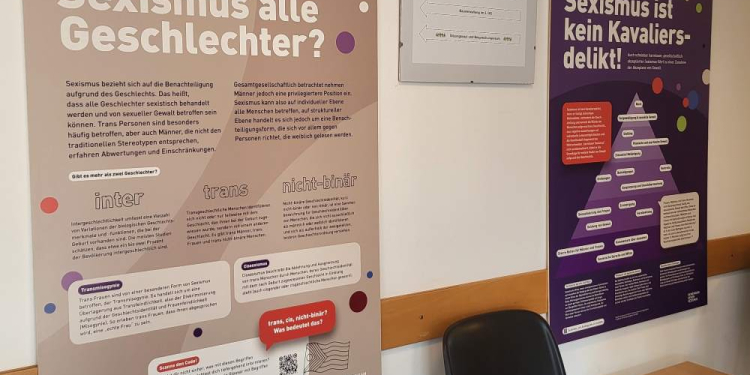 Ausstellung ‚Gemeinsam gegen Sexismus‘ im Bürgerhaus Büchen
