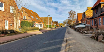 Ein Abschnitt des Gudower Weges wird zur Tempo-30-Zone. Foto: Katrin  Jester, hfr