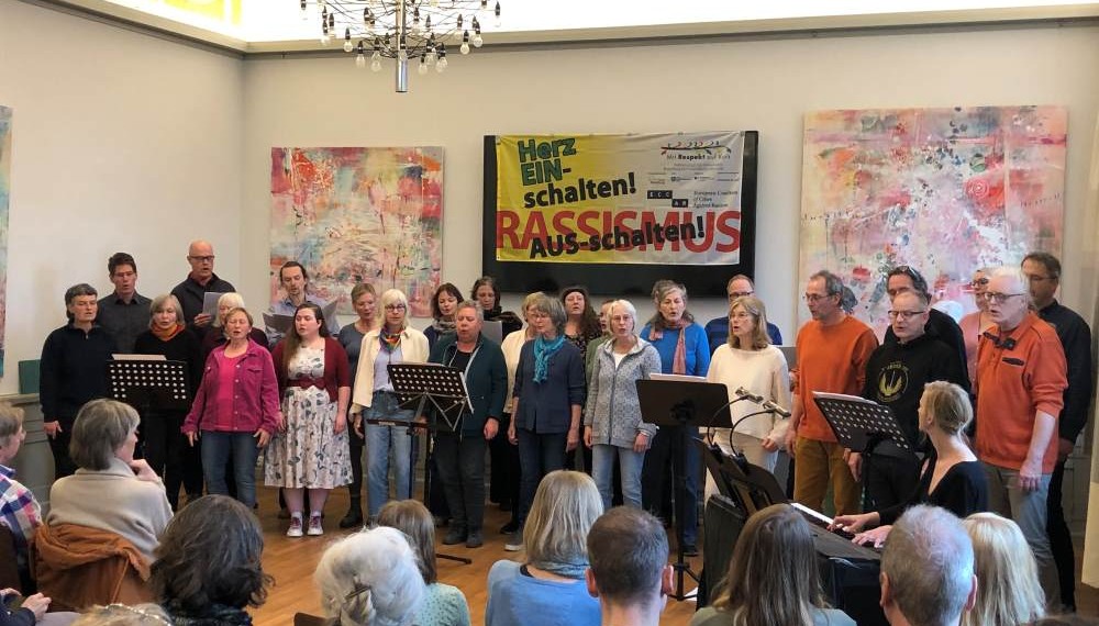 ‚POLITICALied‘ lädt zu einem offenen Chorworkshop gegen Rassismus
