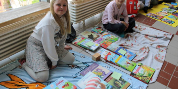 Bücherflohmarkt in der Grundschule Sandesneben