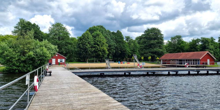 Badesaison startet: Das Luisenbad in Mölln öffnet wieder