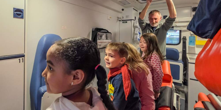 Die Kinder der Johanniter-Kita Traumland besuchten den Rettungsdienst 