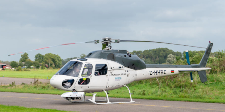 SH Netz inspiziert Hochspannungsleitungen landesweit per Hubschrauber mit Spezialsensorik