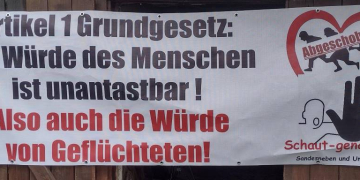 Mahnwache zum Tag des Grundgesetzes