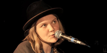 Singer-/Songwriterin Leonore Lilja im BBZ Mölln
