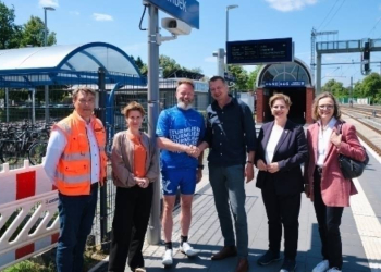 Fahrgäste profitieren von modernisierten Bahnstationen in Schwarzenbek, Müssen und Büchen