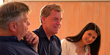 21 Euro fürs Schülerticket: Ulf Kämpfer und Cira Ahmad im Gespräch mit Eltern und Kommunen