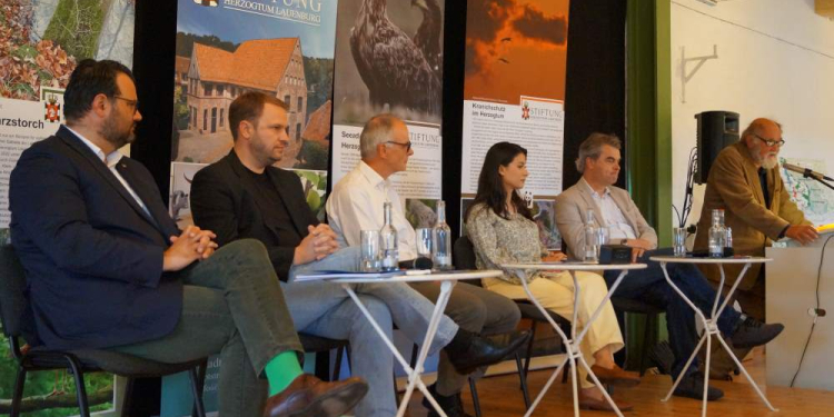 Diskussion: „Windkraftanlagen im Naturpark Lauenburgische Seen?“ 