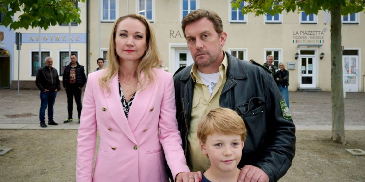 Filmclub-Festival goes Freiluftkino: ‚Steckerlfischfiasko‘ in Mölln