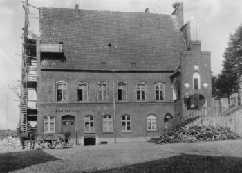Möllner Schätze: Rathaus und Nicolaikirche
