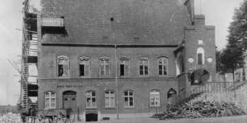 Möllner Schätze: Rathaus und Nicolaikirche