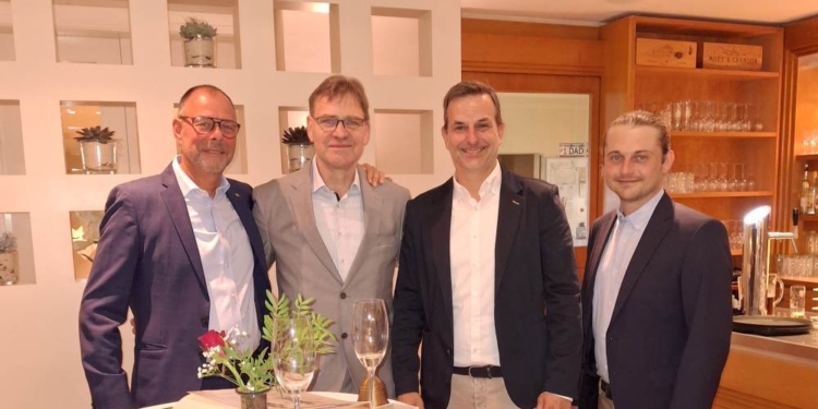 Führungswechsel beim Kiwanis Club Ratzeburg