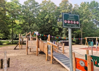 Mölln eröffnet ersten inklusiven Spielplatz im Kreis Herzogtum Lauenburg