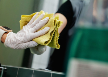Reinigungskräfte im Herzogtum Lauenburg fordern sauberes Lohn-Plus