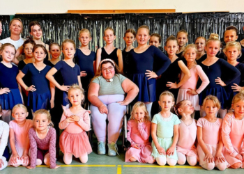 Kinder tanzen für einen guten Zweck